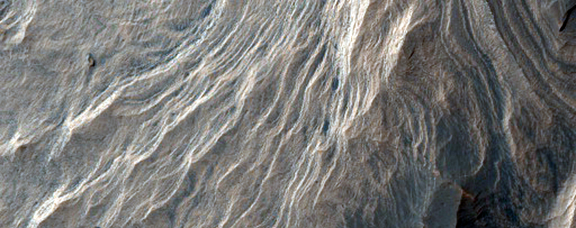 Depsitos estratificados claros en Valles Marineris