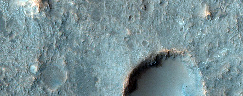 Putative Olivine Floor Exposure in Eos Chasma 