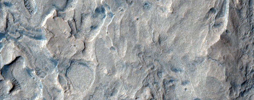 Estratos en el Cráter Gale
