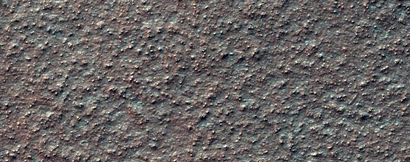 Aonia Planum: Geological Contact Between Layers