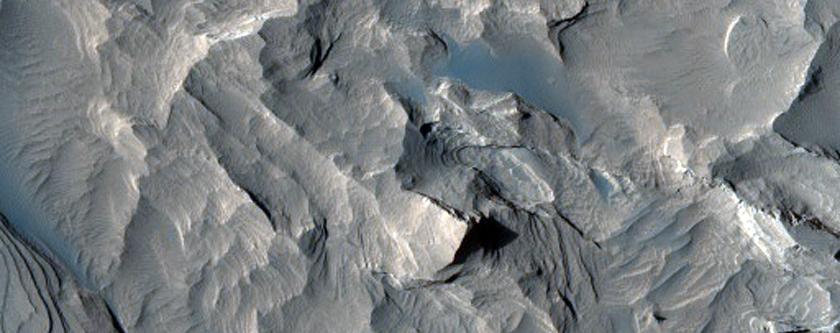 Layering in Crater 