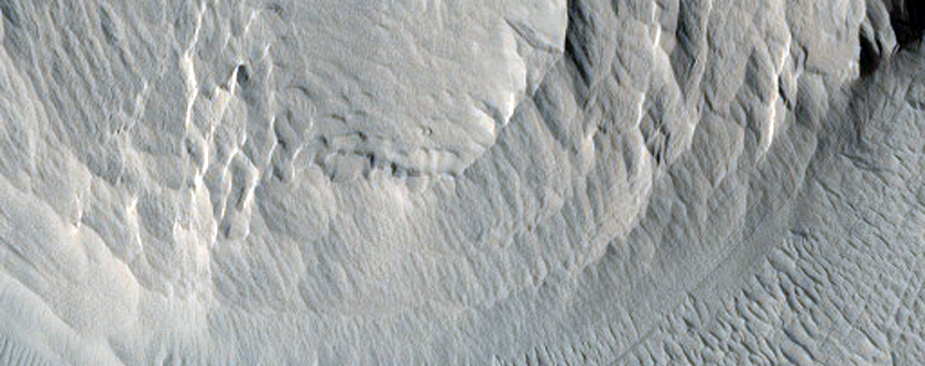 Bullseye Crater of Medusae Fossae Formation Over Platy-Ridged Lava
