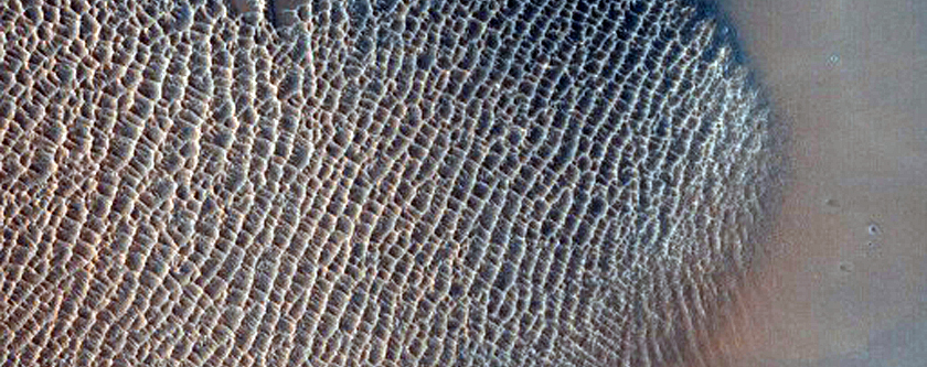 Fresh Large Crater in Meridiani Planum