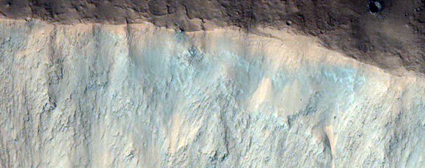 Pristine Flow-Ejecta Crater with Rays Seen in THEMIS Night Infrared Images