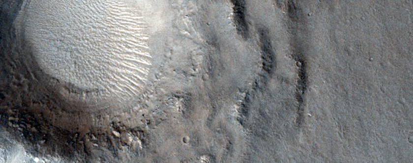 Boulder Ring Around Impact Crater in Utopia Planitia