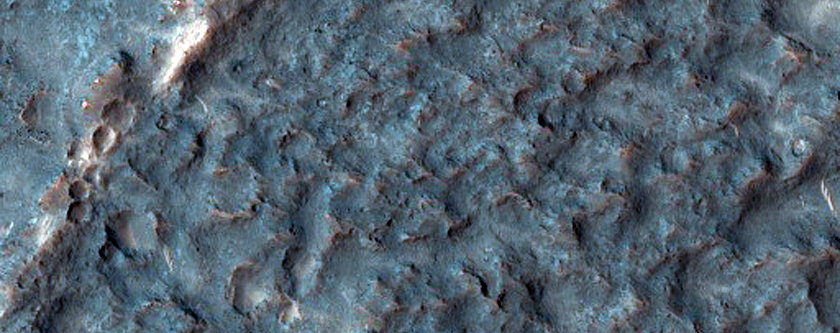 Estratos na Cratera Columbus