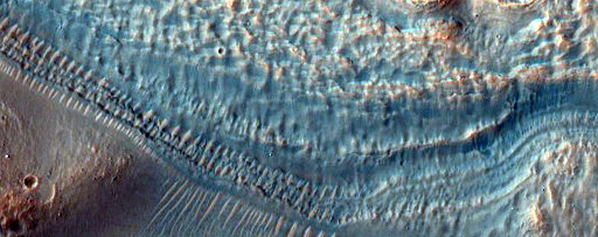 Multiple Levels of Gullies Seen in MOC Image R11-02000