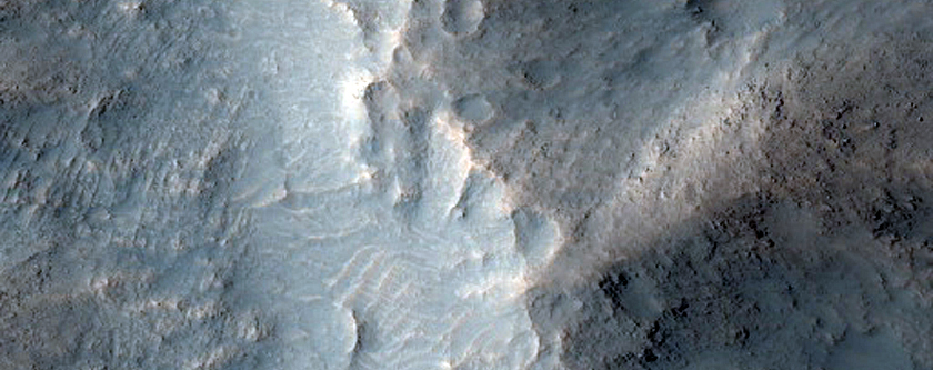 Layers Exposed in Central Peak-Pit of Unnamed Crater