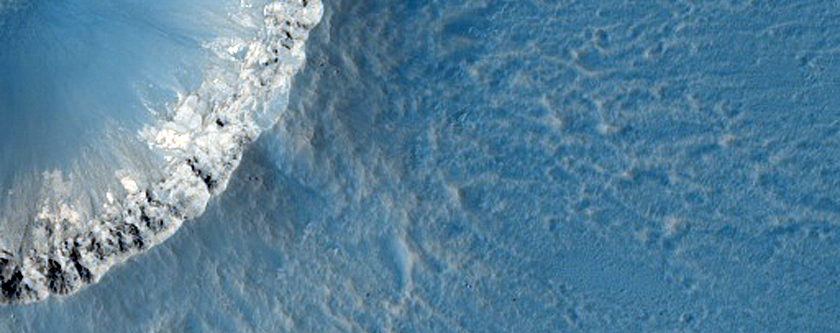 Fresh 1-Kilometer Diameter Crater in Meridiani Region