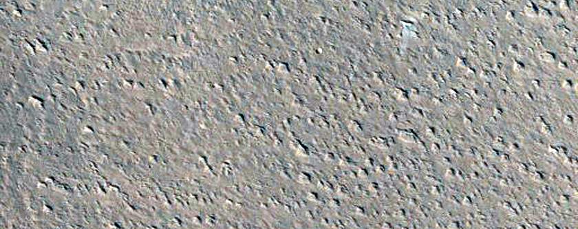 Boundary of Ejecta Layers at Tooting Crater