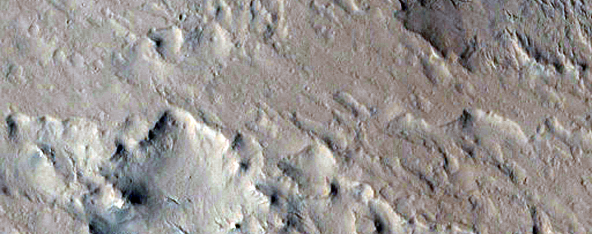 Pedestal Crater in Memnonia Region