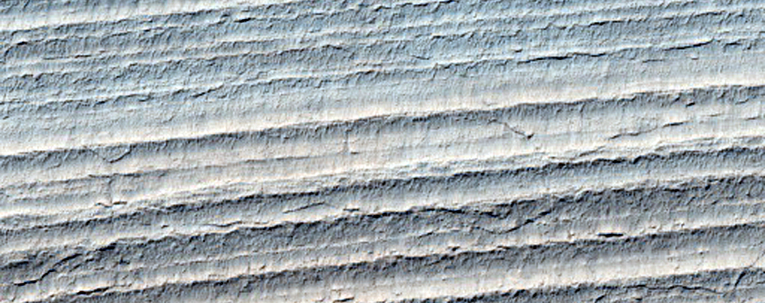 Exposure of Basal Section of Polar Layered Deposits