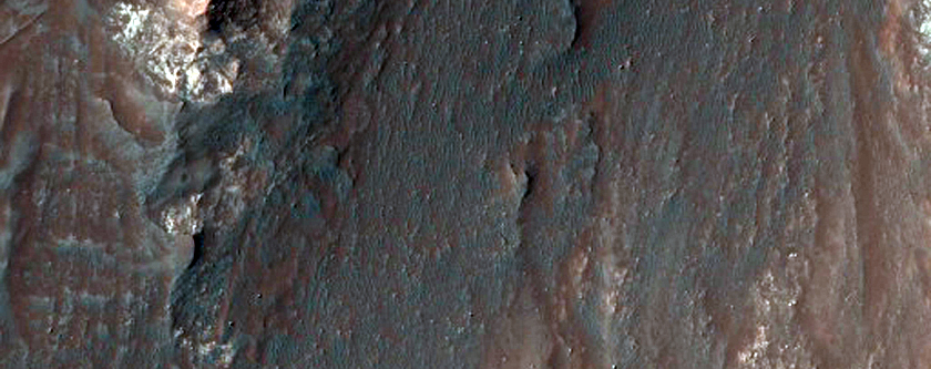 Sulfate Deposits in Ridge in Coprates Chasma