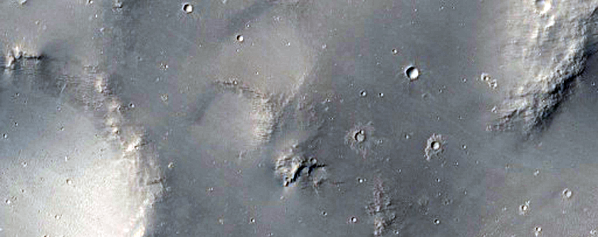 Apollinaris Tholus