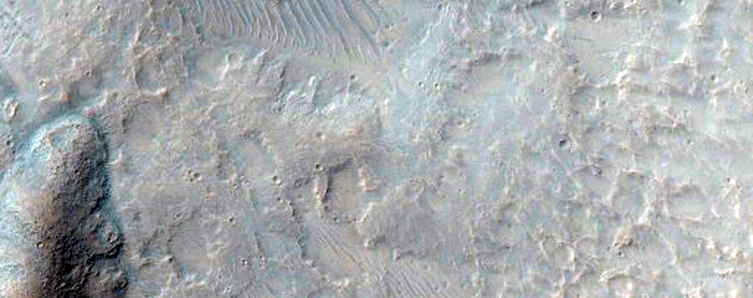 Unnamed Small Rayed Crater in Hesparia Planum