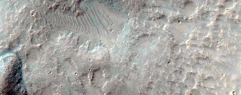 Unnamed Small Rayed Crater in Hesperia Planum