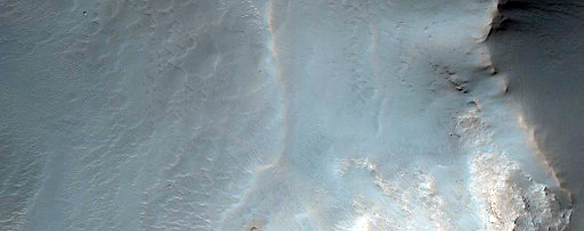 Greater Terra Sirenum Crater Rim