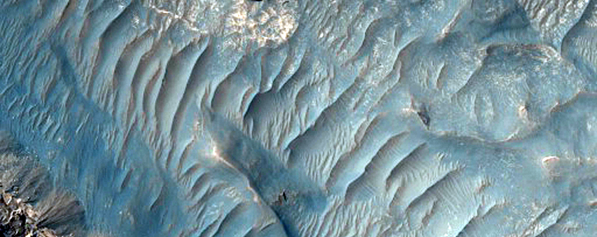 Contact in Juventae Chasma