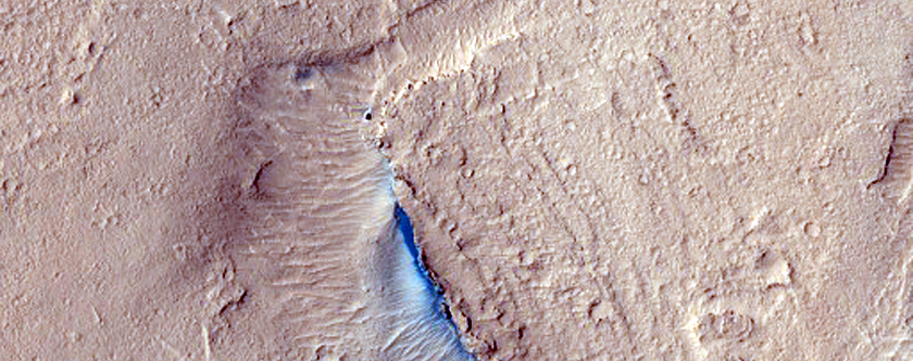 Fractured Terrain in Elysium Planitia