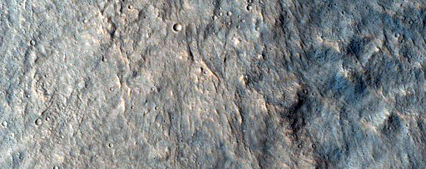Fresh Impact Crater Near the Larger Santa Fe Crater in Chryse Planitia