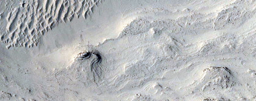 Layered Deposits in Crater in Arabia Terra