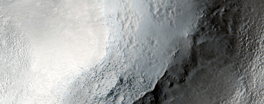 Ejecta Flow around Obstacle in West Utopia Planitia