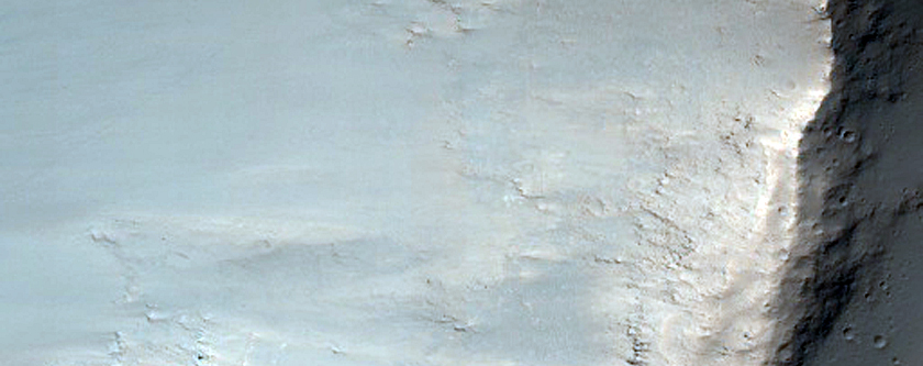 Unnamed Crater Exposing Basin Stratigraphy in Margaritifer Terra