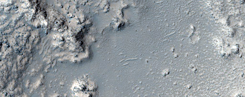 Unnamed Faded Rayed Crater in Elysium Planitia
