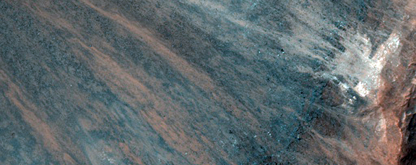 Olivine-Rich Ejecta Blanket of Unnamed Crater in Hydraotes Chaos