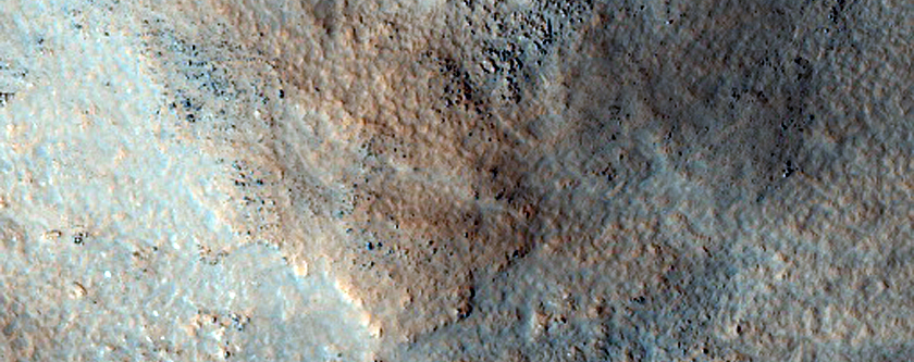 Central Peak of Large Crater on Northern Plains
