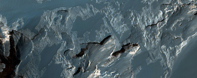 Pareti di un cratere nella Capri Mensa