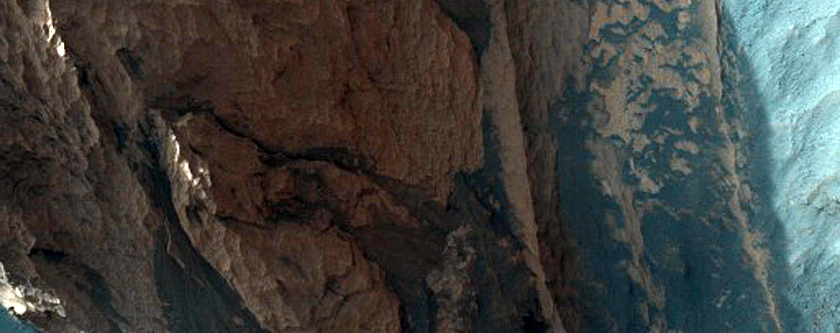 Light-Toned Rock Outcrop and Light Landslide Deposit in Viking Image 815A46