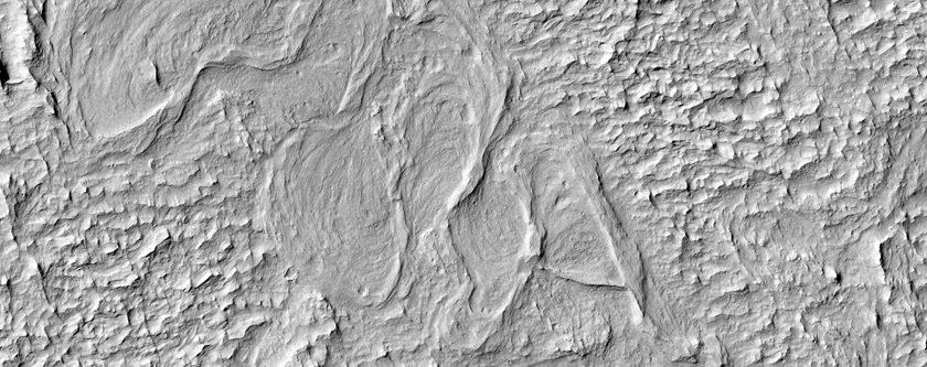 Yardangs and Ridges on the Edge of Aeolis Planum