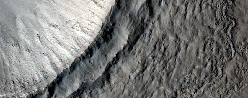Crater with Extensive Ejecta Deposits