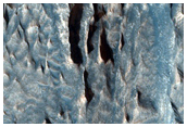 Exposure of Thick Layered Deposits in Hebes Chasma