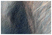 Well-Preserved 5-Kilometer Diameter Impact Crater