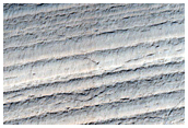 Exposure of Basal Section of Polar Layered Deposits