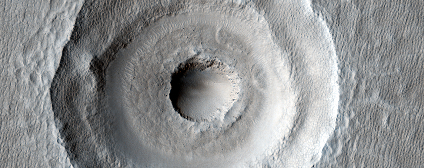 Un cratere da impatto a forma di bersaglio