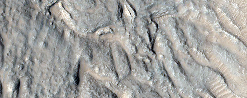 Well-Preserved 5-Kilometer Impact Crater in Utopia Planitia