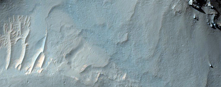 Light-Toned Layered Deposit in Noctis Fossae