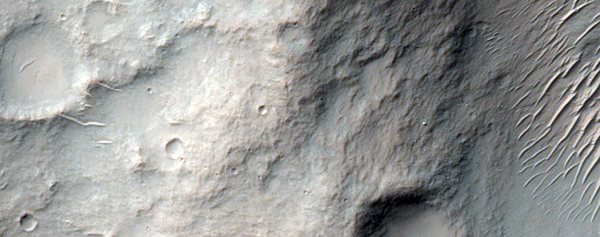Possible Olivine-Rich Lobate Crater Ejecta in Terra Sirenum