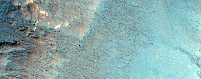 Light-Toned Material on Floor of Coprates Catena