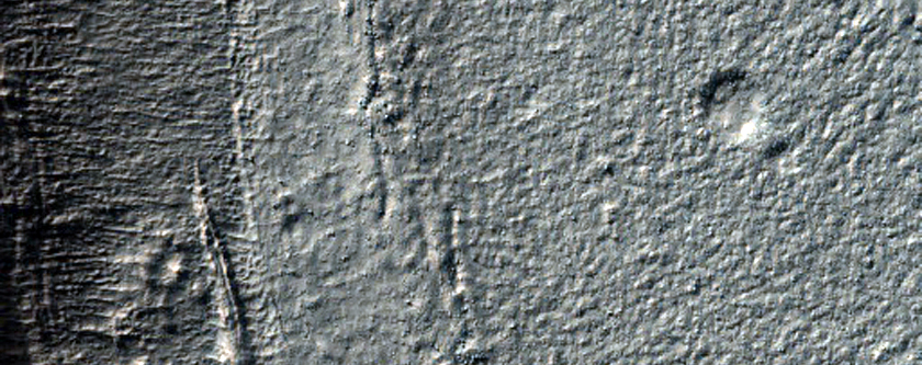 Terraced Mound in Crater Visible in THEMIS Image V36374006