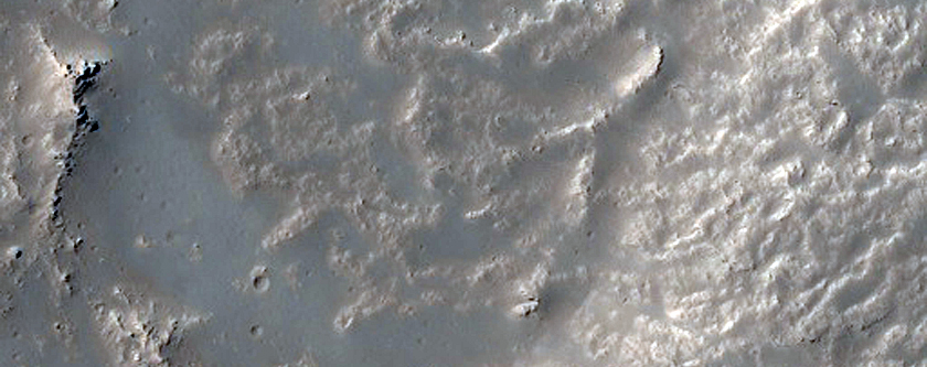 Lava Flows and Graben in Daedalia Planum
