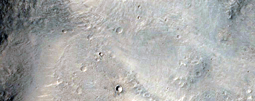 Well Preserved 7 Km Impact Crater in Utopia Planitia