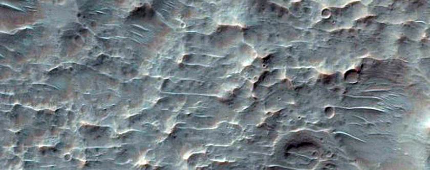 Well-Preserved Crater in Tyrrhena Terra