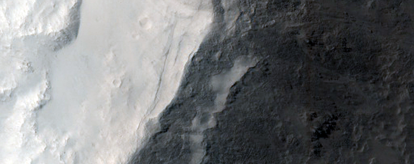 Well-Preserved 8-Kilometer Impact Crater