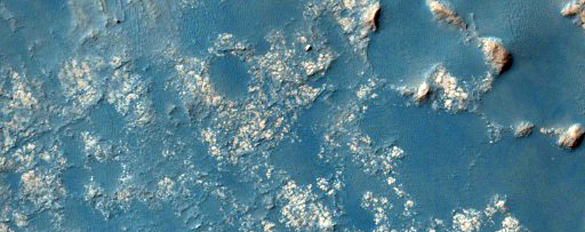 Transition Near Medusae Fossae Formation