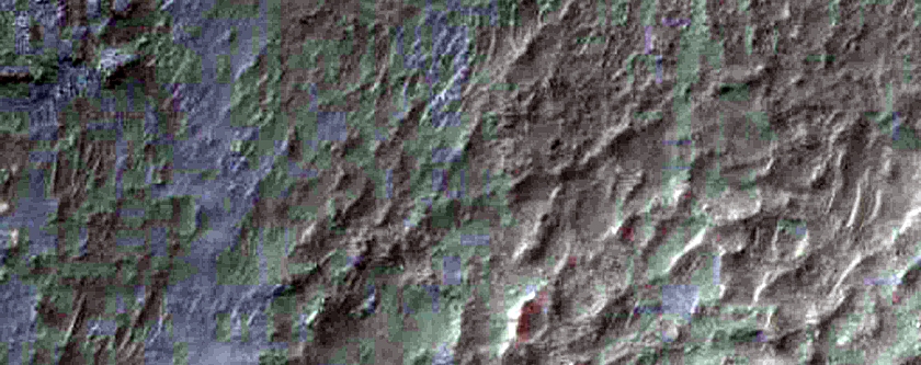 Crater in Terra Sirenum
