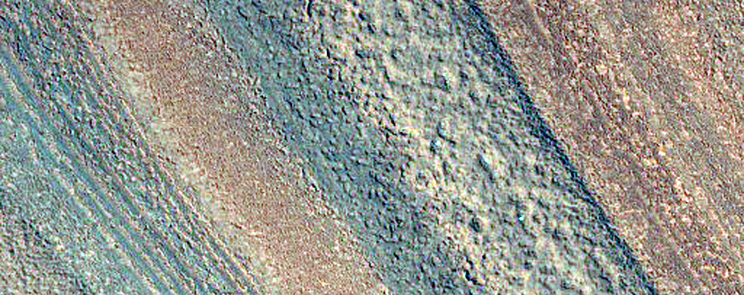 Curving Exposure of North Polar Layered Deposits